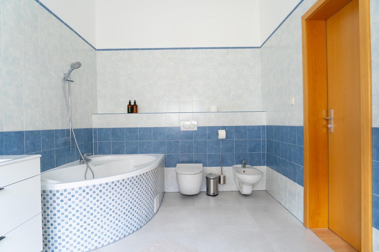 The Dante Prague - Family And Friends Apartments Ngoại thất bức ảnh
