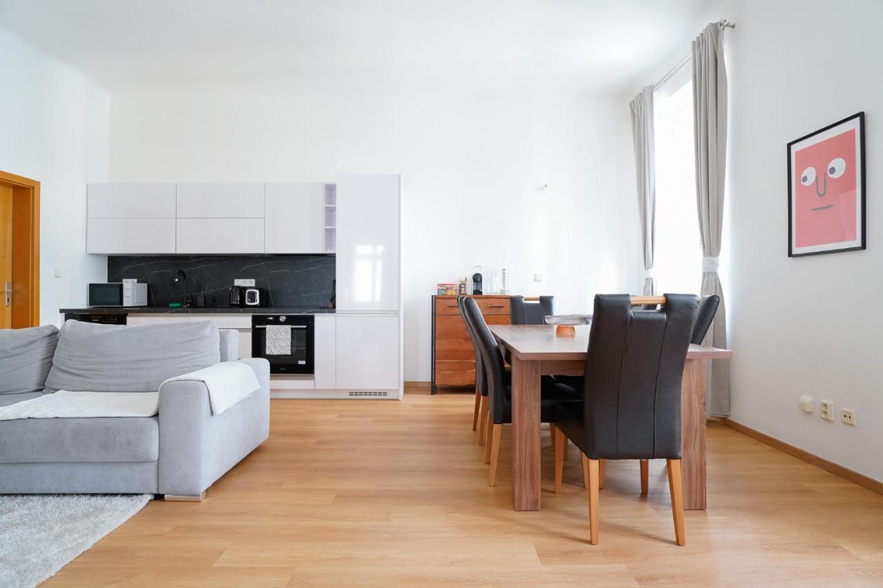 The Dante Prague - Family And Friends Apartments Ngoại thất bức ảnh